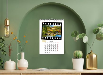 Névnapos 12 lapos fali naptár (21x30 cm) fekvő képekhez