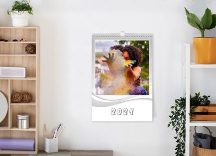 Névnapos 12+1 lapos fali naptár (21x30 cm) álló képekhez
